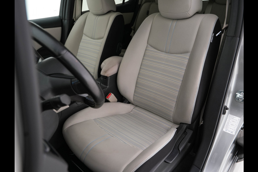 Nissan Leaf N-Connecta 40 kWh (INCL-BTW)  Aut. *ADAPTIVE-CRUISE | NAVI-FULLMAP | SURROUND-VIEW | CARPLAY | KEYLESS | BLIND-SPOT |  DIGI-COCKPIT | COMFORT-SEATS | DAB | ECC | PDC | HEATED-SEATS | 17"ALU*