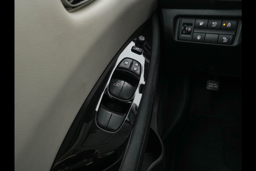 Nissan Leaf N-Connecta 40 kWh (INCL-BTW)  Aut. *ADAPTIVE-CRUISE | NAVI-FULLMAP | SURROUND-VIEW | CARPLAY | KEYLESS | BLIND-SPOT |  DIGI-COCKPIT | COMFORT-SEATS | DAB | ECC | PDC | HEATED-SEATS | 17"ALU*