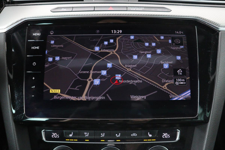 Volkswagen Passat 1.5 TSI R Line | Panoramadak | Nappaleder | Stoelverwarming | Camera | Keyless | Trekhaak | Adaptive cruise | Carplay | LED Plus | Carplay