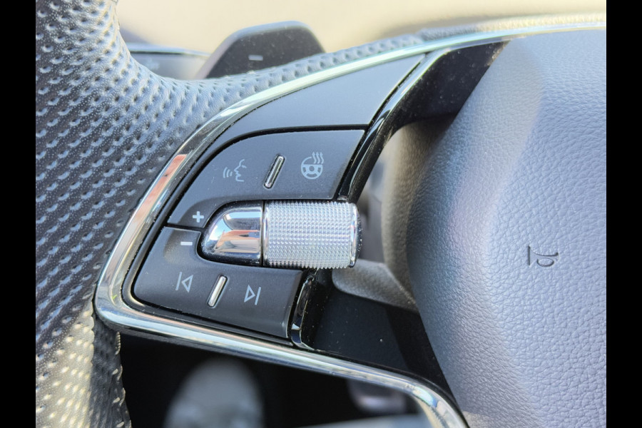 Škoda ENYAQ iV BWJ 2022 | 60 Sportline | SPORTSTOELEN | CLIMA | CAMERA  | VERW STOELEN | VERW STUUR | ZWARTE HEMEL |