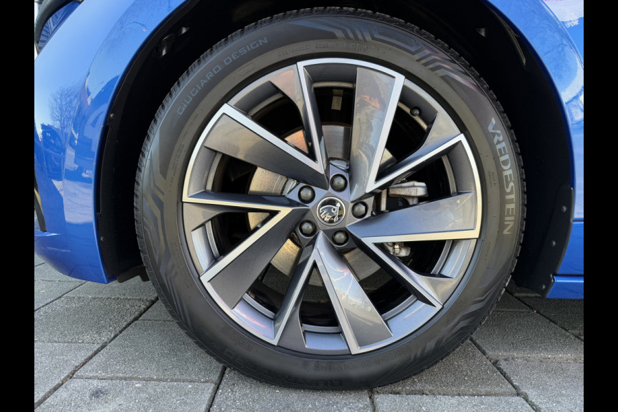 Škoda ENYAQ iV BWJ 2022 | 60 Sportline | SPORTSTOELEN | CLIMA | CAMERA  | VERW STOELEN | VERW STUUR | ZWARTE HEMEL |