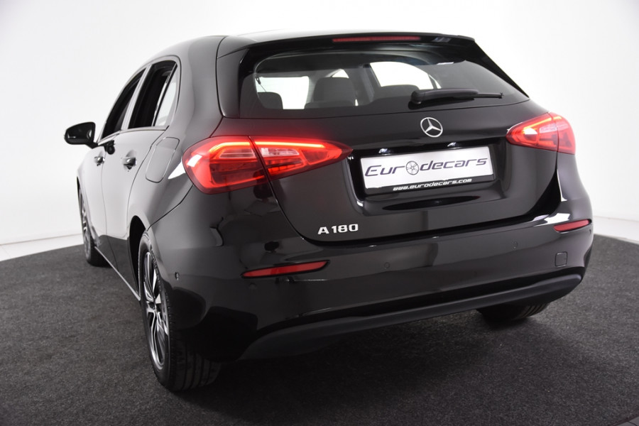 Mercedes-Benz A-Klasse 180 *1ste Eigenaar*Navigatie*Camera*Stoelverwarming*