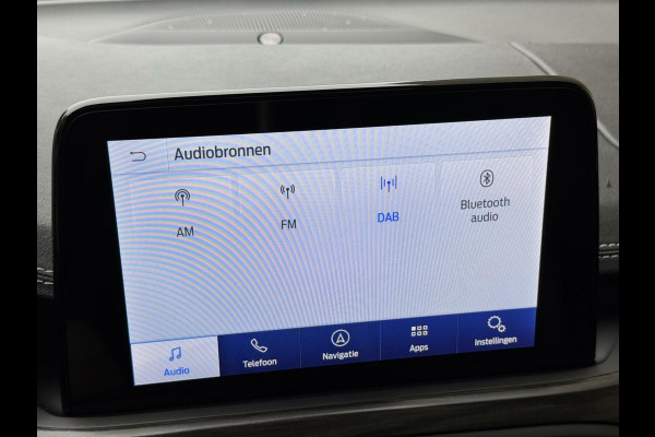 Ford FOCUS Wagon 1.5 EcoBoost Vignale Automaat | Panoramadak | Lederen bekleding | Stoel en- Stuurwielverwarming | Head-up display | Achteruitrij