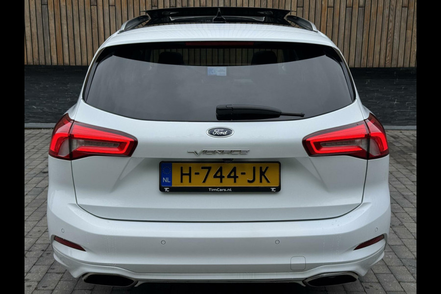 Ford FOCUS Wagon 1.5 EcoBoost Vignale Automaat | Panoramadak | Lederen bekleding | Stoel en- Stuurwielverwarming | Head-up display | Achteruitrij