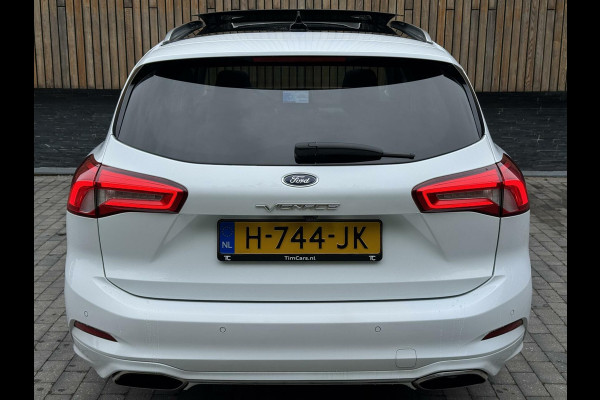 Ford FOCUS Wagon 1.5 EcoBoost Vignale Automaat | Panoramadak | Lederen bekleding | Stoel en- Stuurwielverwarming | Head-up display | Achteruitrij