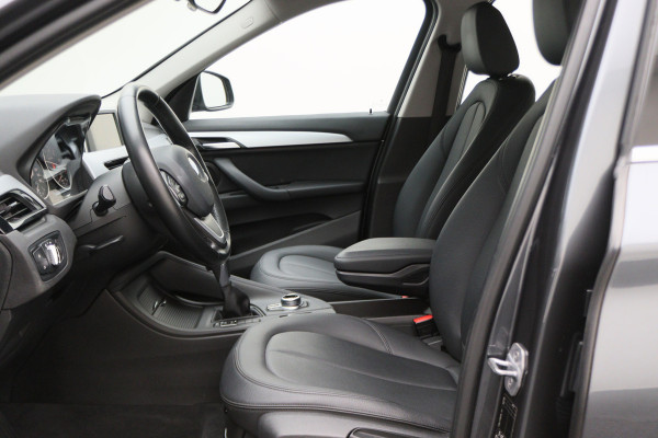 BMW X1 sDrive18i Executive Automaat Leer, Navigatie, LED, Climate, Cruise, PDC