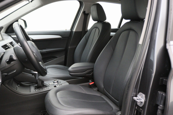 BMW X1 sDrive18i Executive Automaat Leer, Navigatie, LED, Climate, Cruise, PDC