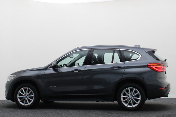 BMW X1 sDrive18i Executive Automaat Leer, Navigatie, LED, Climate, Cruise, PDC