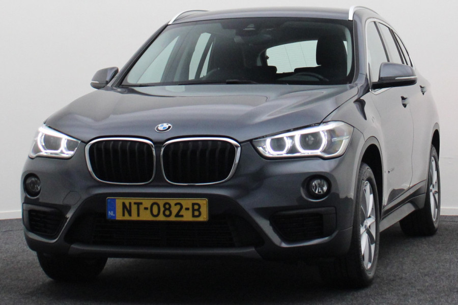BMW X1 sDrive18i Executive Automaat Leer, Navigatie, LED, Climate, Cruise, PDC