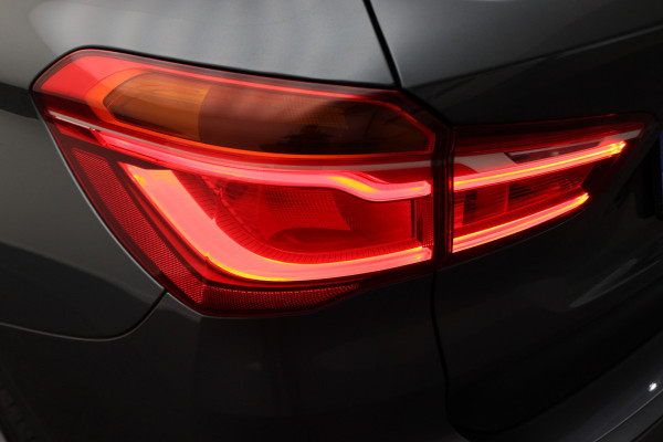 BMW X1 sDrive18i Executive Automaat Leer, Navigatie, LED, Climate, Cruise, PDC