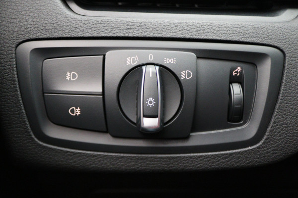 BMW X1 sDrive18i Executive Automaat Leer, Navigatie, LED, Climate, Cruise, PDC