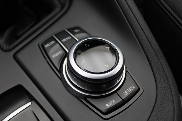 BMW X1 sDrive18i Executive Automaat Leer, Navigatie, LED, Climate, Cruise, PDC