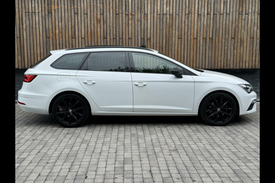 Seat León ST 1.5 TSI FR Ultimate Edition Black Automaat | Panoramadak | Leer/alcantara bekleding | Beats Audio | Sfeerverlichting | DCC | Key