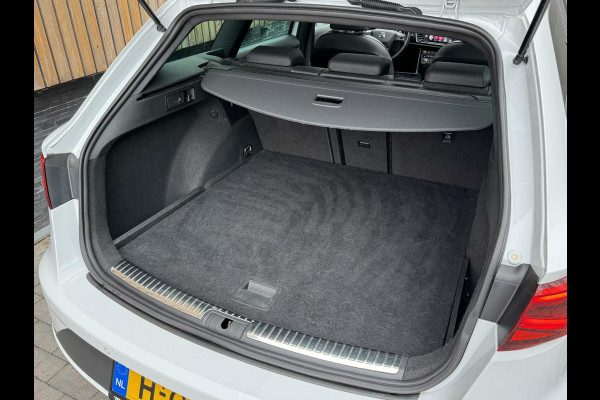 Seat León ST 1.5 TSI FR Ultimate Edition Black Automaat | Panoramadak | Leer/alcantara bekleding | Beats Audio | Sfeerverlichting | DCC | Key