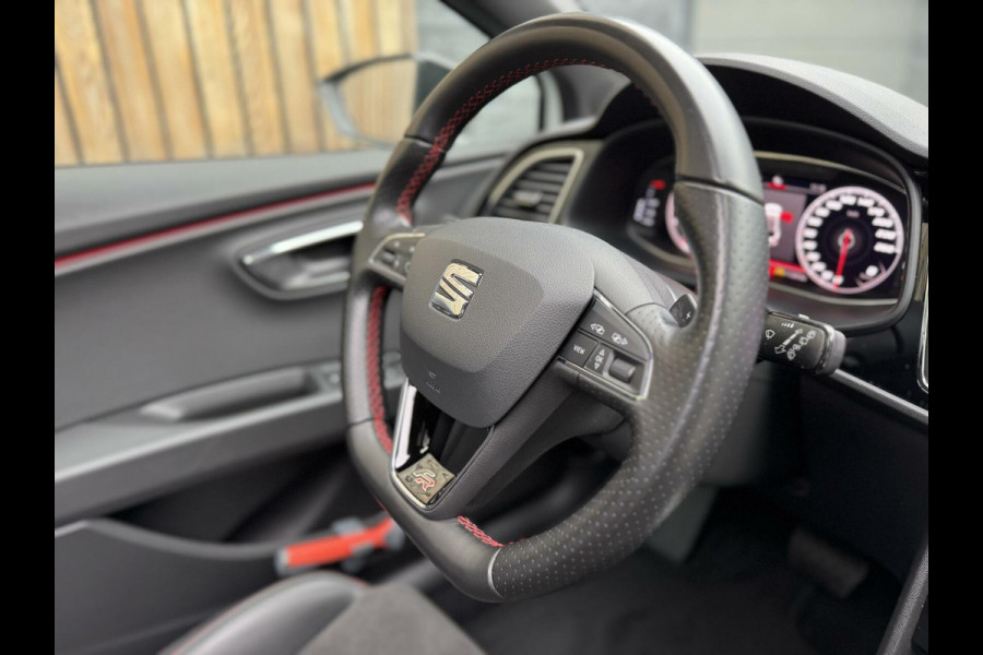 Seat León ST 1.5 TSI FR Ultimate Edition Black Automaat | Panoramadak | Leer/alcantara bekleding | Beats Audio | Sfeerverlichting | DCC | Key