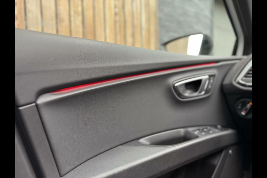 Seat León ST 1.5 TSI FR Ultimate Edition Black Automaat | Panoramadak | Leer/alcantara bekleding | Beats Audio | Sfeerverlichting | DCC | Key