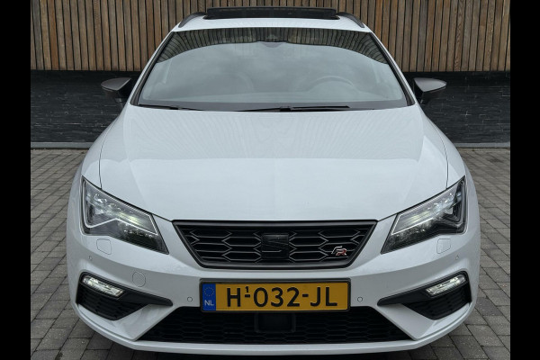 Seat León ST 1.5 TSI FR Ultimate Edition Black Automaat | Panoramadak | Leer/alcantara bekleding | Beats Audio | Sfeerverlichting | DCC | Key