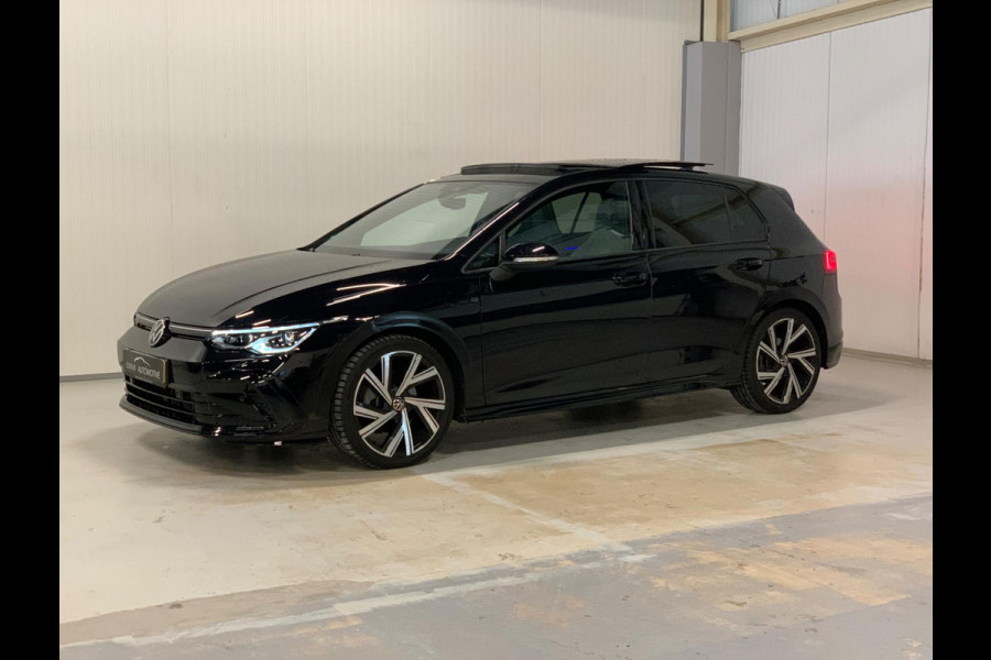 Volkswagen Golf 1.5 eTSI R-Line | NAP | 3x R-LINE | PANO | IQ LIGHTS