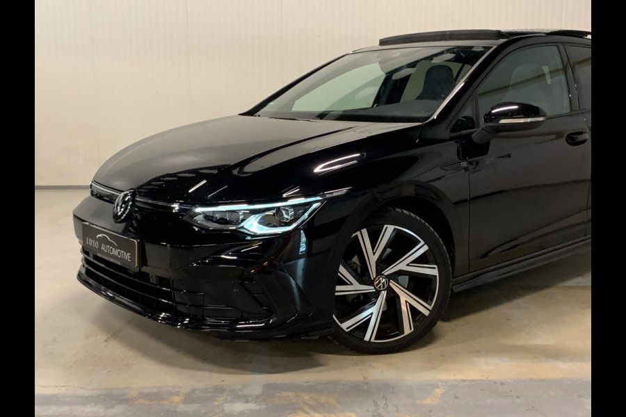 Volkswagen Golf 1.5 eTSI R-Line | NAP | 3x R-LINE | PANO | IQ LIGHTS