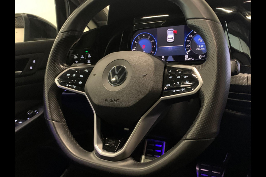 Volkswagen Golf 1.5 eTSI R-Line | NAP | 3x R-LINE | PANO | IQ LIGHTS