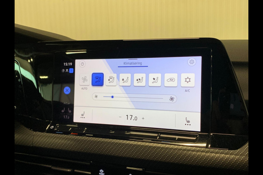 Volkswagen Golf 1.5 eTSI R-Line | NAP | 3x R-LINE | PANO | IQ LIGHTS
