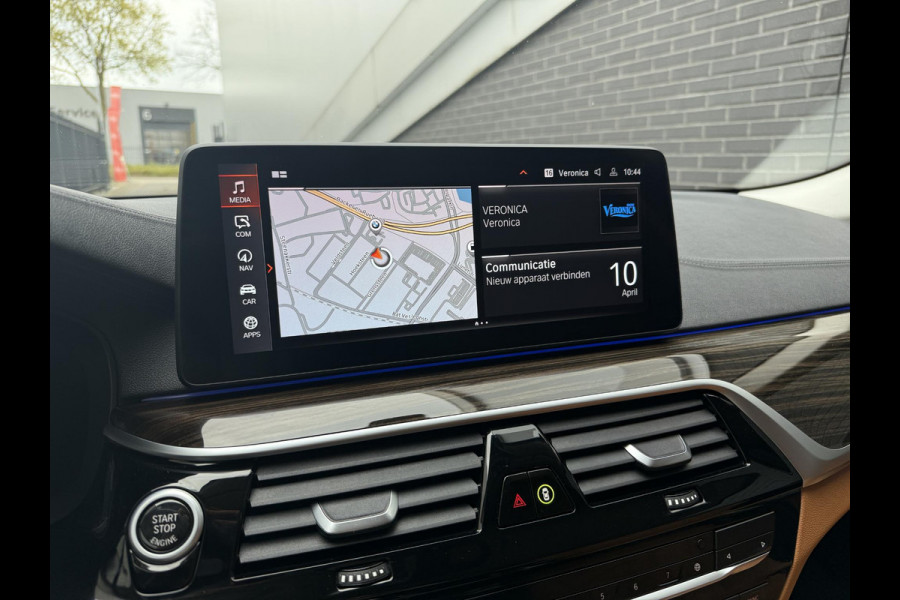 BMW 5 Serie Touring 520i High Executive Luxury Line | Leder| Memory stoelen | 360 Camera |