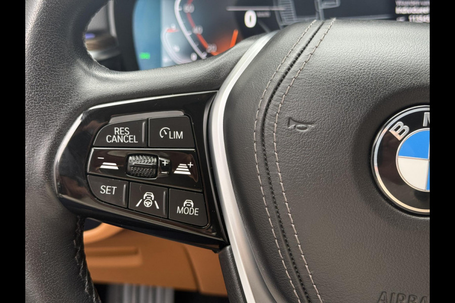 BMW 5 Serie Touring 520i High Executive Luxury Line | Leder| Memory stoelen | 360 Camera |
