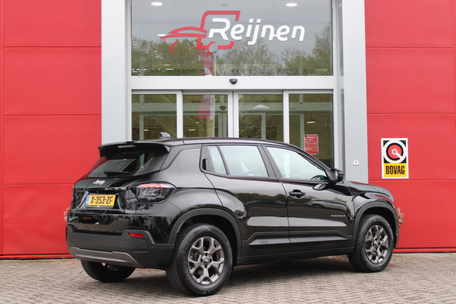 Jeep Avenger LONGTITUDE 156PK 54 kWh | NAVIGATIE | DRAADLOZE APPLE CARPLAY/ANDROID AUTO | KEYLESS ENTRY/START | CRUISE CONTROL | PARKEERSENSOREN ACHTER | DAB+ RADIO | CLIMATE CONTROL | DRAADLOZE TELEFOONLADER | LED KOPLAMPEN |