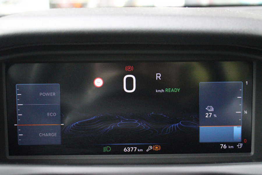 Jeep Avenger LONGTITUDE 156PK 54 kWh | NAVIGATIE | DRAADLOZE APPLE CARPLAY/ANDROID AUTO | KEYLESS ENTRY/START | CRUISE CONTROL | PARKEERSENSOREN ACHTER | DAB+ RADIO | CLIMATE CONTROL | DRAADLOZE TELEFOONLADER | LED KOPLAMPEN |