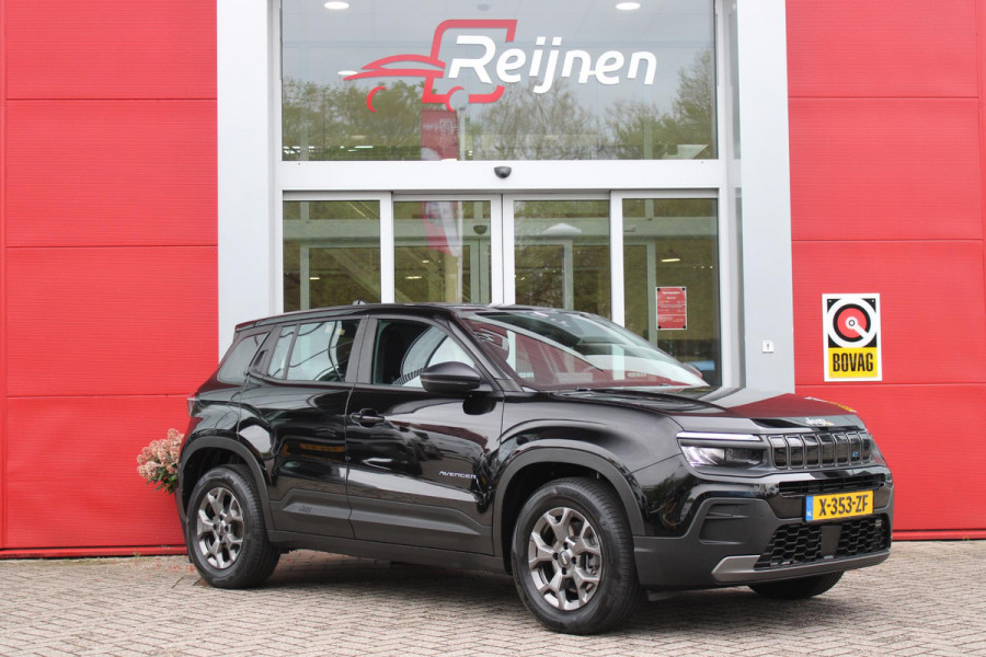 Jeep Avenger LONGTITUDE 156PK 54 kWh | NAVIGATIE | DRAADLOZE APPLE CARPLAY/ANDROID AUTO | KEYLESS ENTRY/START | CRUISE CONTROL | PARKEERSENSOREN ACHTER | DAB+ RADIO | CLIMATE CONTROL | DRAADLOZE TELEFOONLADER | LED KOPLAMPEN |