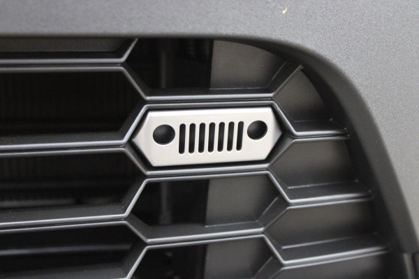 Jeep Avenger LONGTITUDE 156PK 54 kWh | NAVIGATIE | DRAADLOZE APPLE CARPLAY/ANDROID AUTO | KEYLESS ENTRY/START | CRUISE CONTROL | PARKEERSENSOREN ACHTER | DAB+ RADIO | CLIMATE CONTROL | DRAADLOZE TELEFOONLADER | LED KOPLAMPEN |