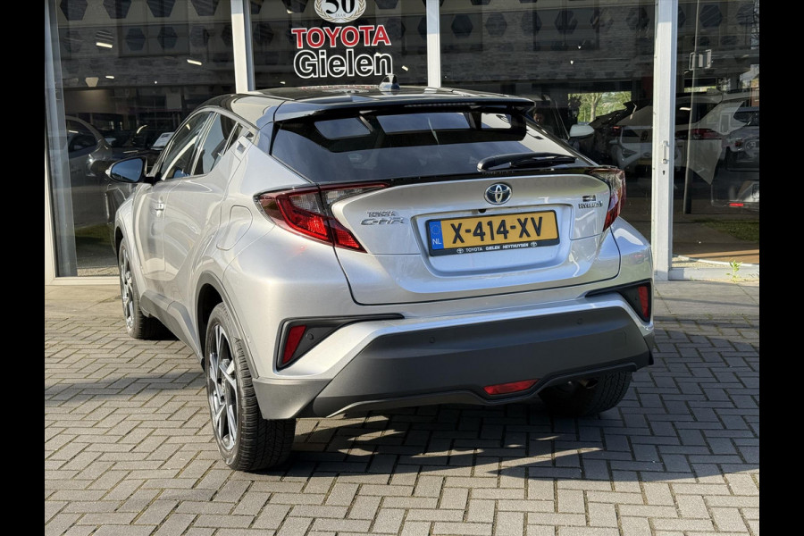 Toyota C-HR 1.8 Hybrid Bi-Tone | Dodehoekherkenning, Stoel + Stuurverwarming, Parkeersensoren, 18 inch, Keyless, Nieuwe multimedia