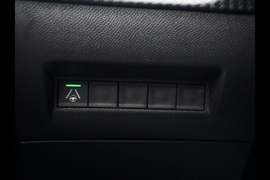 Peugeot e-2008 EV GT 54 kWh 360° Camera