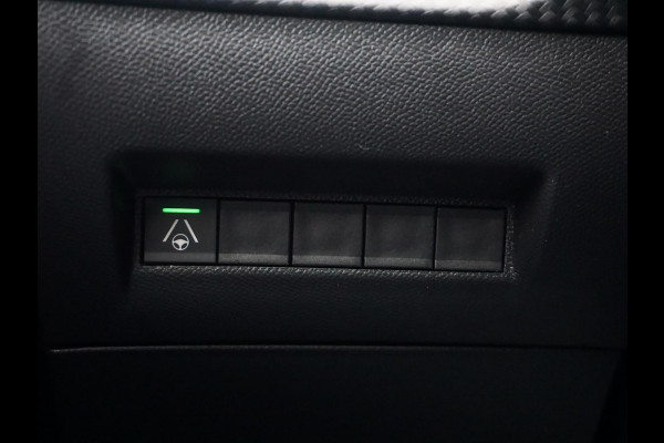 Peugeot e-2008 EV GT 54 kWh 360° Camera