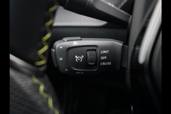 Peugeot e-2008 EV GT 54 kWh 360° Camera