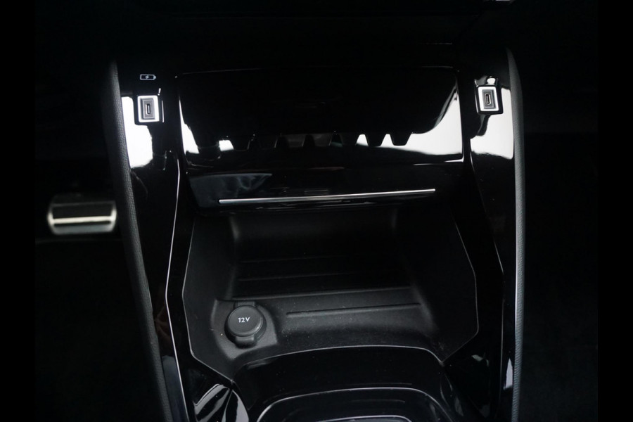 Peugeot e-2008 EV GT 54 kWh 360° Camera