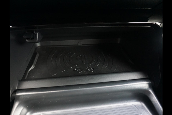 Peugeot e-2008 EV GT 54 kWh 360° Camera
