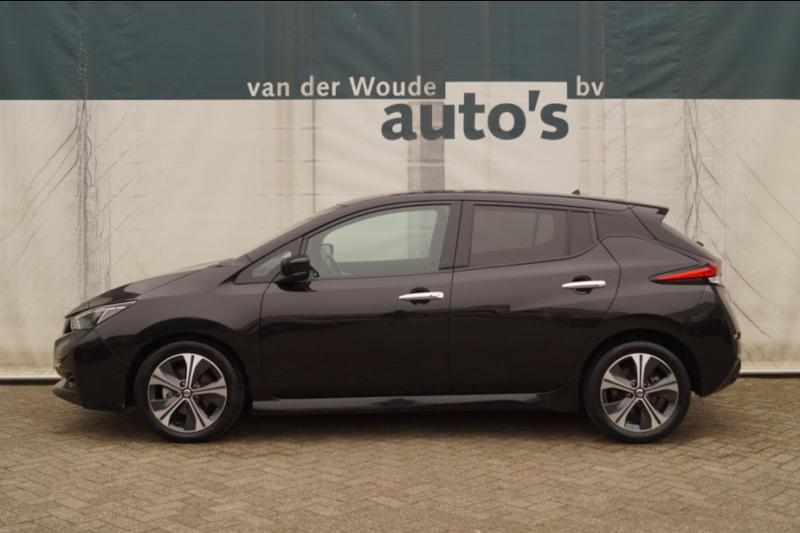 Nissan Leaf N-Connecta 40kWh -NAVI-ECC-PDC-CAM-