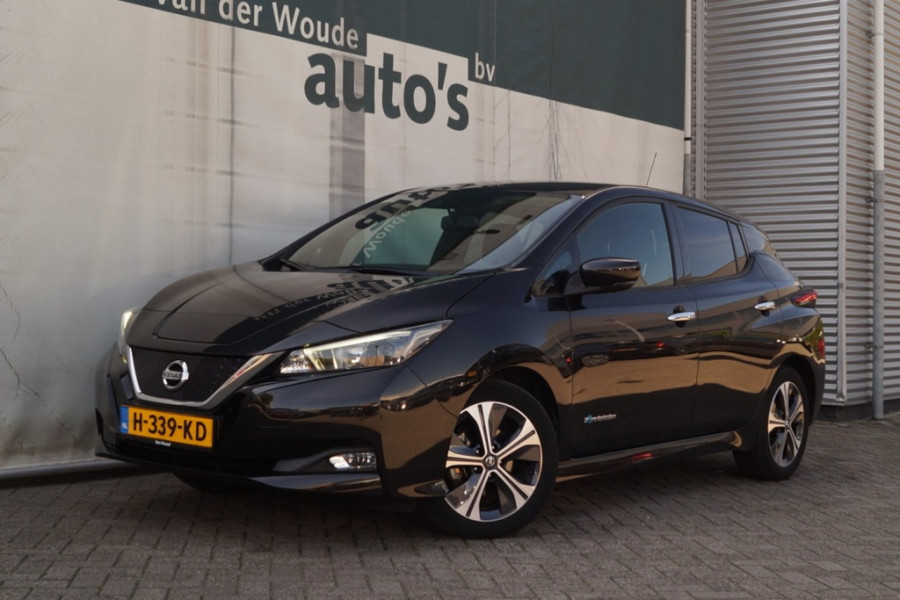 Nissan Leaf N-Connecta 40kWh -NAVI-ECC-PDC-CAM-