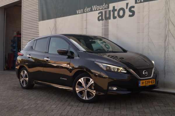Nissan Leaf N-Connecta 40kWh -NAVI-ECC-PDC-CAM-