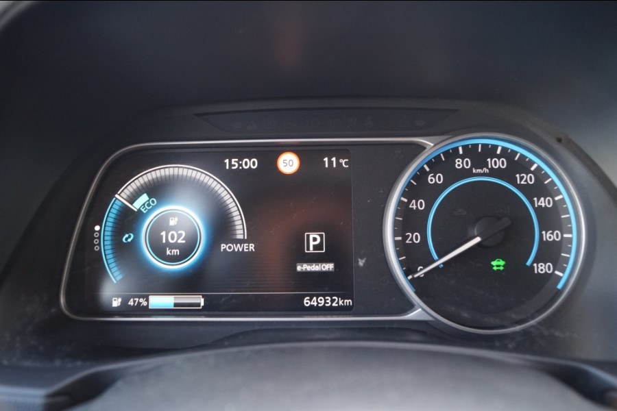 Nissan Leaf N-Connecta 40kWh -NAVI-ECC-PDC-CAM-