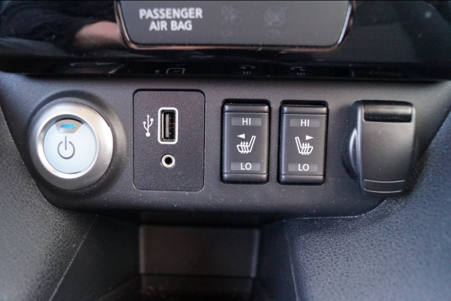 Nissan Leaf N-Connecta 40kWh -NAVI-ECC-PDC-CAM-