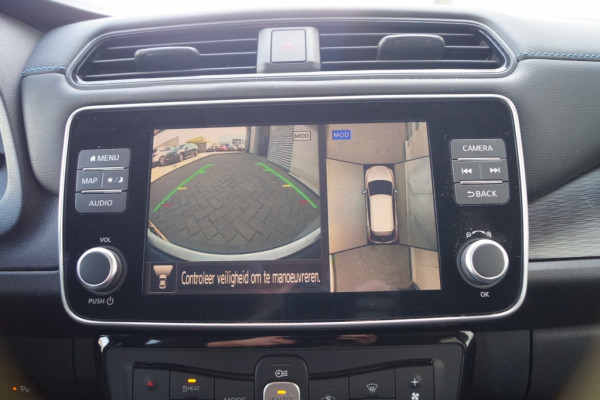 Nissan Leaf N-Connecta 40kWh -NAVI-ECC-PDC-CAM-