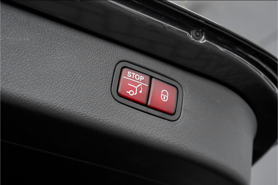 Mercedes-Benz C-Klasse Estate 300 e AMG Line Night Pano Memory Seats 1e Eig