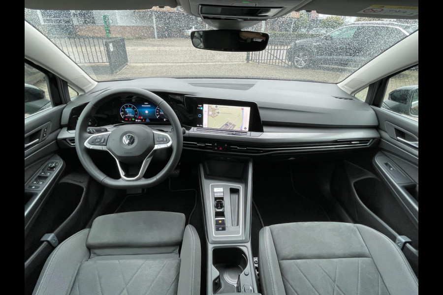 Volkswagen Golf 1.5 eTSI Style