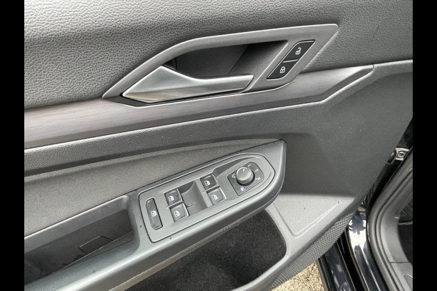 Volkswagen Golf 1.5 eTSI Style