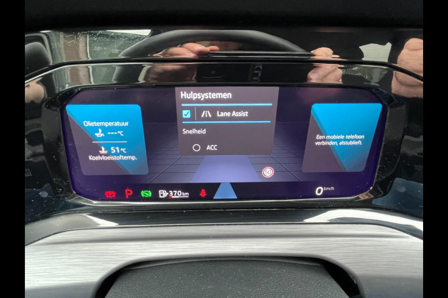 Volkswagen Golf 1.5 eTSI Style