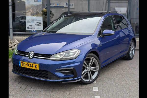 Volkswagen Golf 1.5 TSI Highline Business R / PANO / XENON