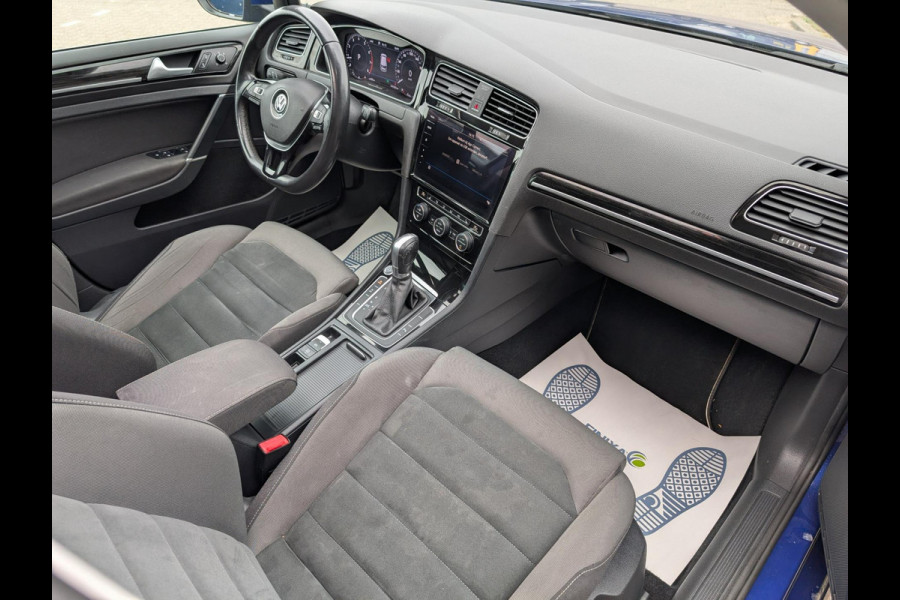 Volkswagen Golf 1.5 TSI Highline Business R / PANO / XENON