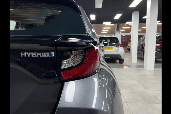 Toyota Yaris 1.5 Hybrid | Lane | Carplay | Cam | Cruise |PDC